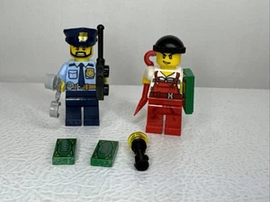 Lego City Police Chief Seargent And Crook Lego 951701 - Picture 1 of 5