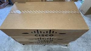 NOWOŚĆ W PUDEŁKU Cisco FPR4110-NGFW-K9 Firepower 4110 Urządzenie zabezpieczające 800GB NEXTGEN - Zdjęcie 1 z 6