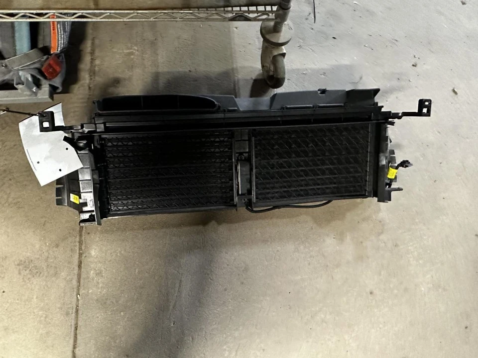 Air Shutter Upper LT Fits 22-25 TRAILBLAZER 2039322 Foto 1 de 2