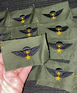 VIETNAM ERA - SENIOR AIRBORNE PARATROOPER Wings Sew-On Patches-Gold,Black,Green - Picture 1 of 8