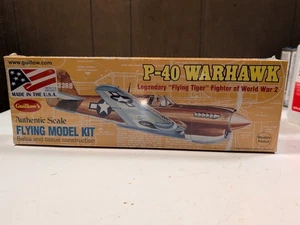 NEU Guillow's P-40 Warhawk Flying Tiger Jagdflugzeug Modellbausatz Balsa - Bild 1 von 7
