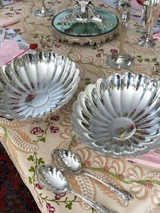 Par de platos de plata Mid-Century para servir con cucharas - con sello - Imagen 1 de 6