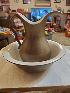 Haeger Pottery Pitcher And Bowl - Picture 1 of 4