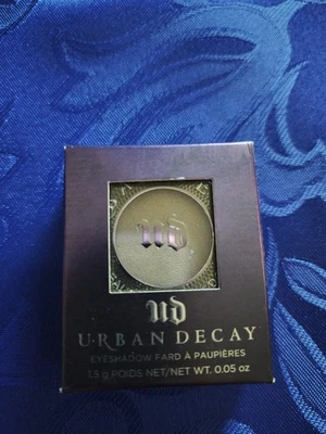 Urban Decay Eyeshadow Polyester Bride Full Size 0.05 oz - Image 1 of 2