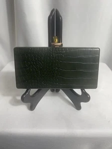 H&M Elegant Dark Green Crocodile Pattern Clutch W/ Gold Chain NWT - Picture 1 of 10