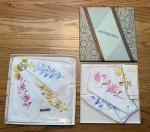 Vintage NOS Box Set x 2 of Cocktail Floral Hankies Switzerland Embroidered - Picture 1 of 4