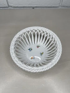 Vintage Herend Hungary Open Basket Weave Dish Bowl Hand Painted Floral Porcelain - Bild 1 von 8