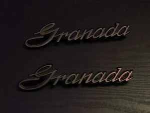Ford Granada emblema D5DB-16B114 1975- Juego de 2 calidad conductor - Imagen 1 de 3