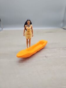 Vintage 1995 Disney Pocahontas 4 3/4 In Figure Doll With Canoe