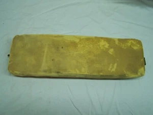 Corvette 1963-1966 Center Arm Rest Cushion and Plate in Good Condition - Picture 1 of 6