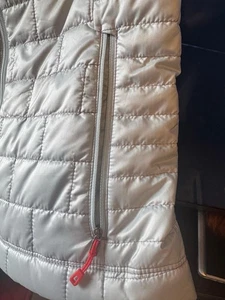 Patagonia Damen Prow Down Puffer Vest Gr. S grau assymetrischer Reißverschluss Winterjacke - Bild 1 von 10