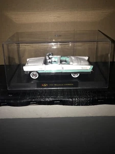 1/43 Signature Models, 1955 Packard Caribbean, w/Display case, LOOK - Picture 1 of 5