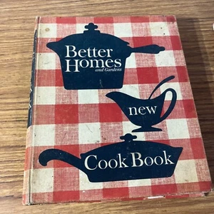 New Cookbook Better Homes and Gardens Revised Edition 2nd Printing 5 Ring Bound - Picture 1 of 7