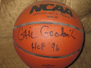 GAIL GOODRICH AUTOGRAFIADO WILSON NCAA TAMAÑO COMPLETO BALONCESTO-HOF INSCRIPCIÓN 96 - Imagen 1 de 3