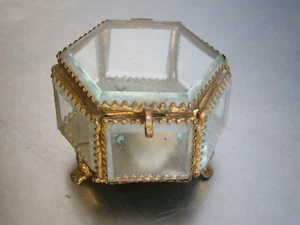 Boite Coffret reliquaire Laiton Gros verre biseauté déco Mariage Ancien - Picture 1 of 11