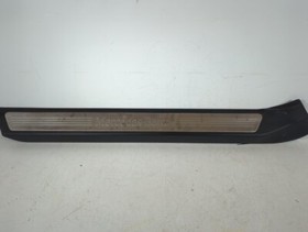 Mercedes E250 E-class Cdi Amg 2010-2016 Driver Door Trim A2076800174 N41