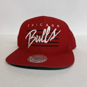 Chicago Bulls Snapback Hat Cap Red Mitchell & Ness Script - Light Use - Picture 1 of 9