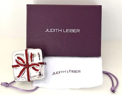 Judith Leiber Pastillero Regalo Envolvido CAJA Plata ROJO Cristales Siam VALENTÍN Foto 1 de 3