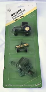 Ertl - John Deere - 3-Piece TRACTOR & IMPLEMENT SET - Tractor, Rake, Baler #5747 - Picture 1 of 6
