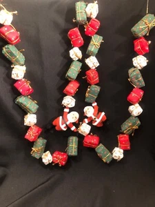 Vintage Christmas~ Flocked Santa & Fabric Gift Garland~ 6’~ Tree & Mantel Decor - Picture 1 of 6