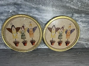 2 Vintage Punze 13,5" Feiertag Metall Serviertabletts Karoling Engel Volkskunst - Bild 1 von 9