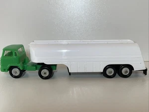 Norev Micro Unic Esterel semi BP Tanker Fruehauf 1/86 - Picture 1 of 17