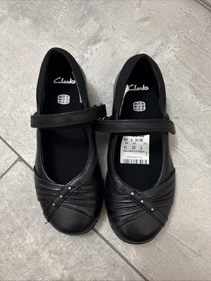Clark’s Girls School Shoes Black Leather 11G 11 Wide Fit BNWT New RRP £34 - Image 1 of 4