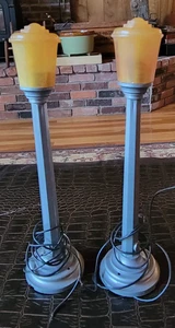 2-Vintage Marx  Boulevard Lamp Post/Street Light -O Gauge - Picture 1 of 3