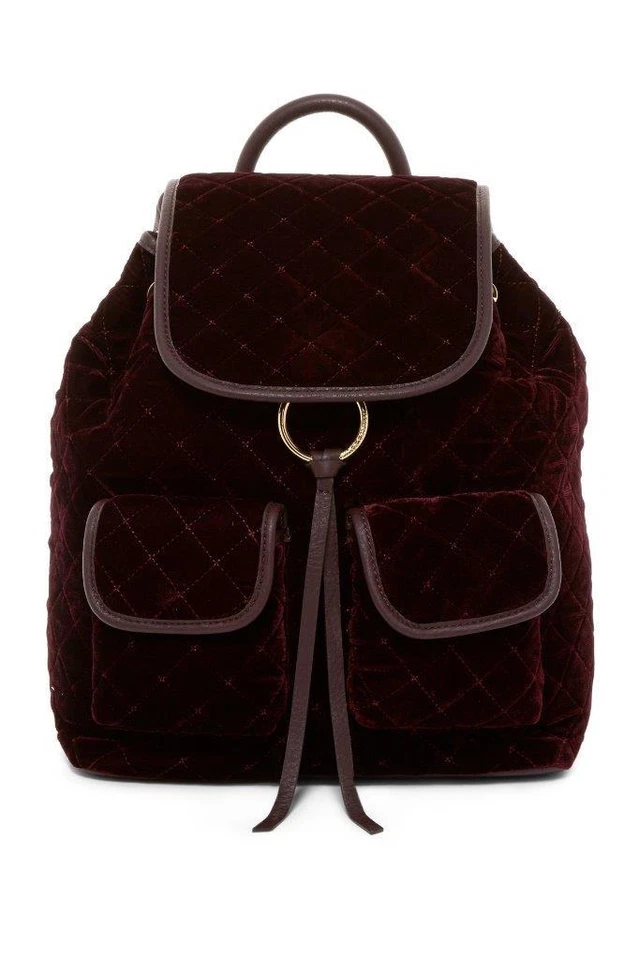 VINCE CAMUTO Glenn Diamante Acolchado Terciopelo Borla Solapa Bolsillo Espaciosa Mochila Foto 1 de 4