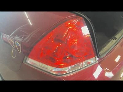 Used Left Tail Light Assembly fits: 2009 Chevrolet Impala Left Grade A - Изображение 1 из 4