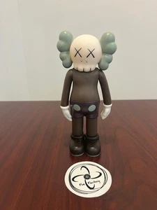 KAWS Companion Open Edition Vinyl Figure Brown - Picture 1 of 6