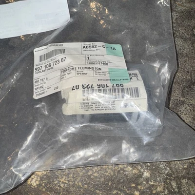 Porsche Cayman 2009-2012 - manguera de agua/refrigerante 99710672307 Foto 1 de 2