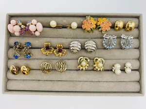 12 Pairs Assorted Brands Vintage Earrings Joan Rivers Delsheim Gay Boyer Etc - Picture 1 of 14