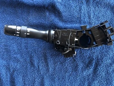 Interruptor antiniebla faros Toyota Tundra 2017 OEM  Foto 1 de 4