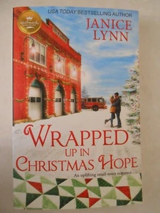Wrapped up in Christmas Hope by Janice Lynn (2021, Trade Paperback) - Imagen 1 de 1