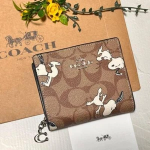 Portafoglio Coach x PEANUTS Snoopy Print firma a scatto modello limitato C4591 - Foto 1 di 5
