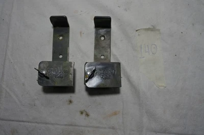 USED MILITARY GROUND ROD BRACKET FOR SHELTER/VEHICLE(PAIR) - Image 1 of 4