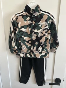 Adidas Big Boys 2-pc Camouflage Print Track Suit Size 4 - Picture 1 of 3