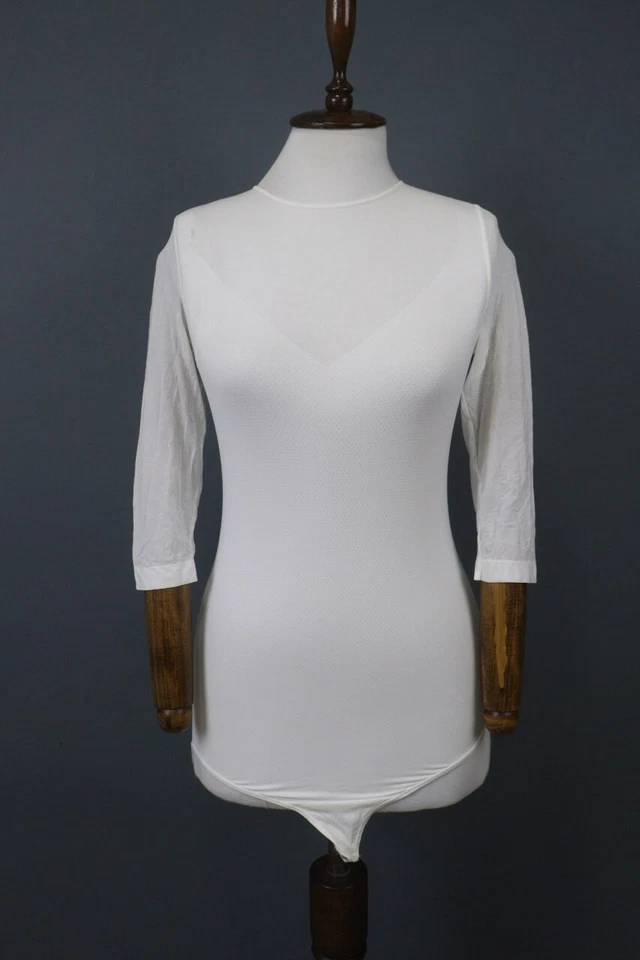 Body Wolford branco manga 3/4 gola redonda elástico confortável tamanho P - Imagem 1 de 4