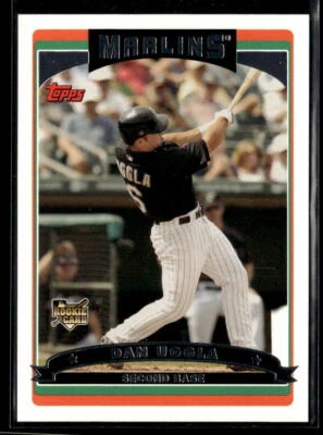 2006 Topps #631 Dan Uggla Rookie - Image 1 of 2