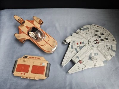 *AS-IS* Air Hogs Star Wars X-34 Landspeeder Remote + Snaptite Millennium Falcon - Image 1 of 4