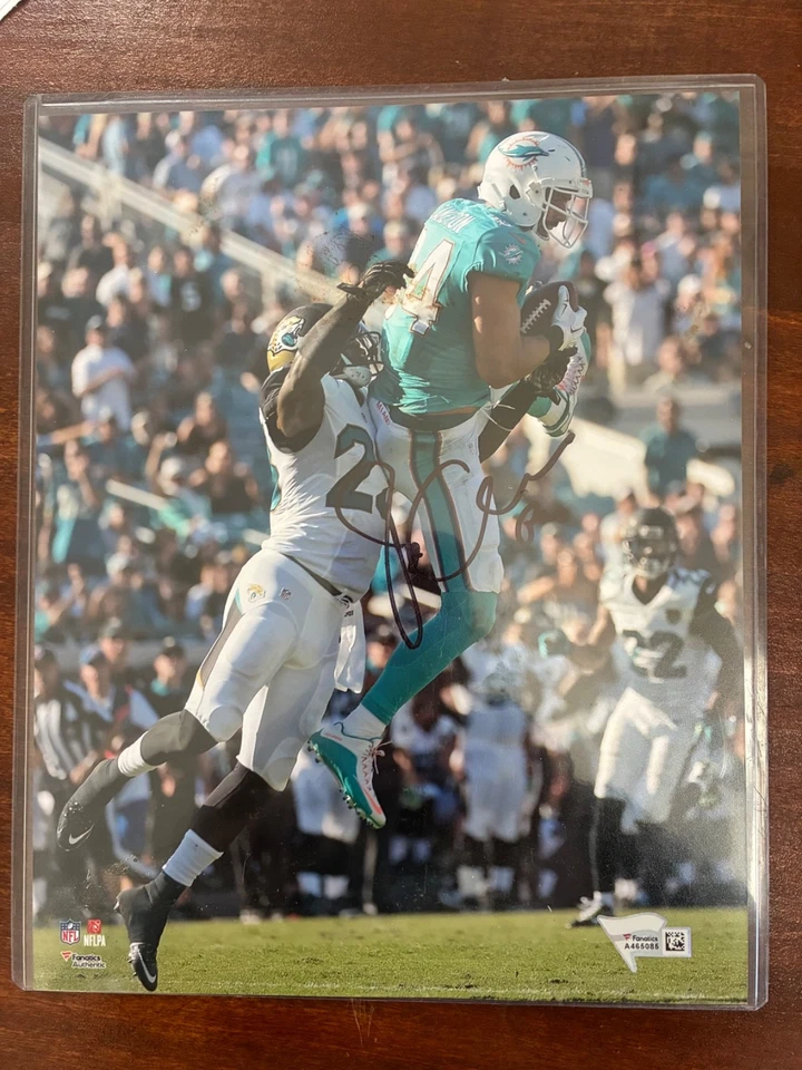 Foto fosca assinada 8x10 Jordan Cameron Miami Dolphins fanáticos autêntica - Imagem 1 de 1