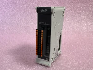 KEYENCE NR-HA08P 14-BIT HIGH SPEED ANALOG DATA MEASUREMENT (Push Type Terminal) - Picture 1 of 7