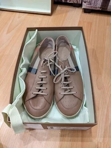 Burberry Damenschuhe - Bild 1 von 5