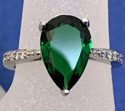 Eleganter dezenter Damenring in Silber Color mit Smaragd Stein in Tropfenform - Bild 1 von 2