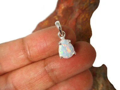 Кулон из стерлингового серебра 925 пробы с белым опалом в форме груши - Изображение 1 из 4