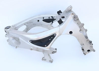 99-02 1999 2002 Yamaha Yzf R6 cuadro principal chasis 100 % listo para usar! Straight B4 Foto 1 de 4