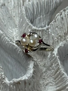 925 STERLING SILVER PEARLS & RUBY RING SIZE 8 - Picture 1 of 17