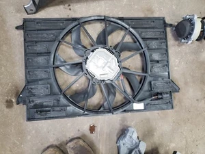 Radiator Fan Motor Fits 17-23 AUDI ALLROAD 1930394 - Picture 1 of 1