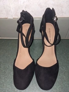Christian Siriano Women's Heels Kam Cross Strap Size 9 Black Sandals Shoes - Picture 1 of 6